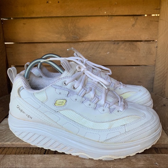 shape ups tennis shoes